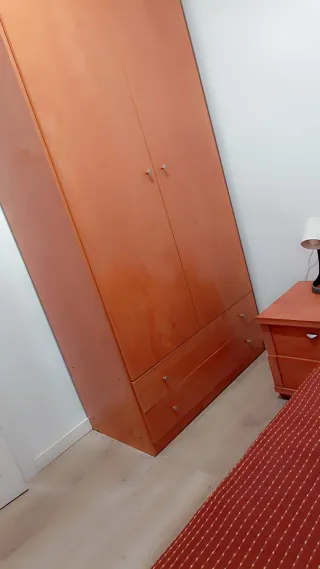 Habitación en alquiler para CHICA sola  LATINA