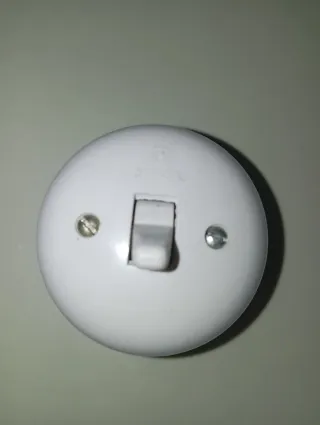 Interruptor Simón vintage