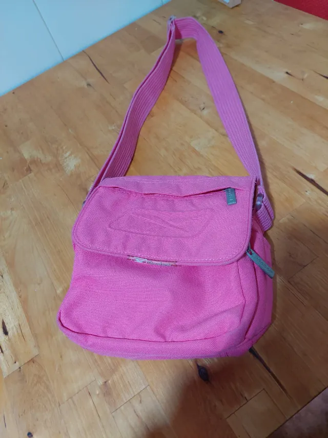 Bolso bandolera deportivo Reebok rosa