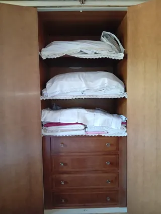 Guardaroba Veneziano Beige e Dorato