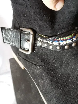 Stivaletti John Richmond neri con perline