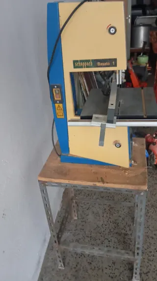 Sierra de cinta azul