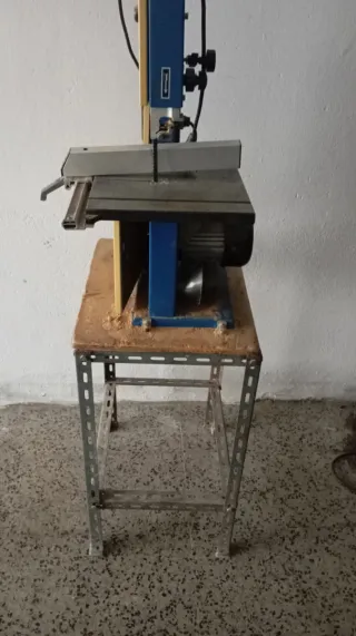 Sierra de cinta azul