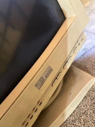 Monitor antiguo para PC