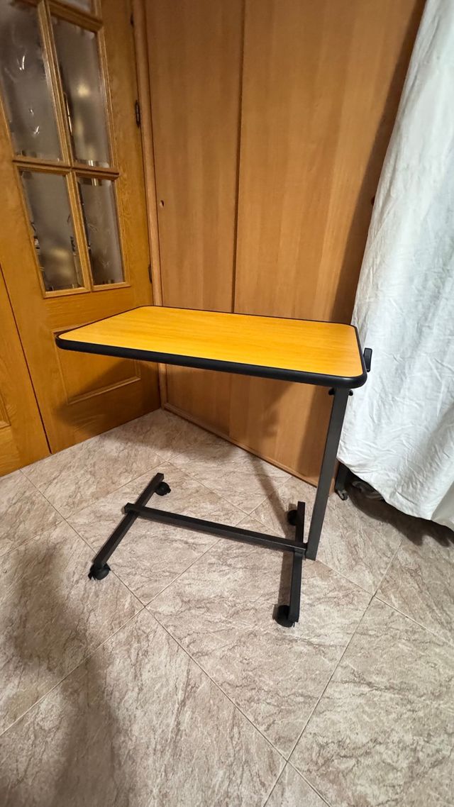 Mesa auxiliar plegable madera y metal