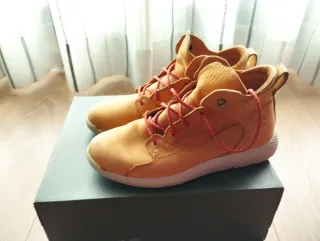 Botas Timberland Marrones y Rojas