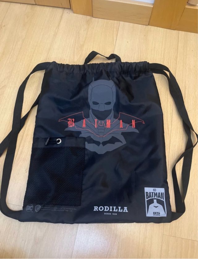 Mochila Batman con bolsillo frontal