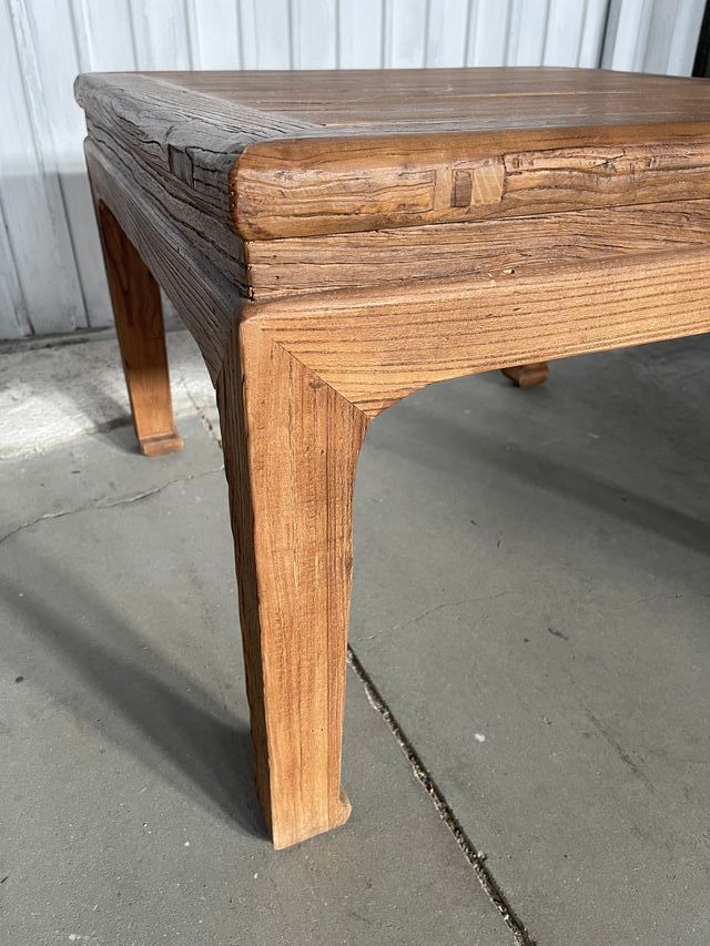 Mesa centro o auxiliar de madera maciza 80x80x55