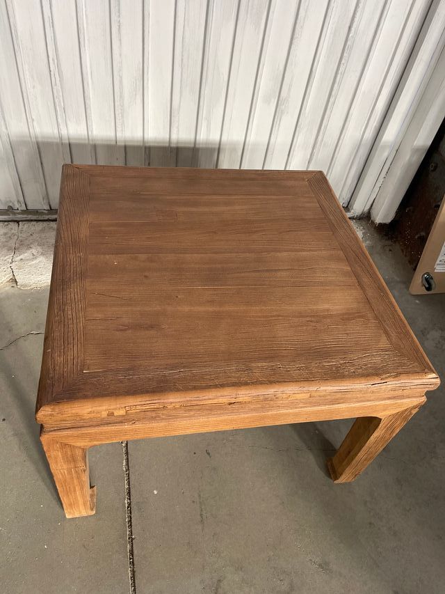 Mesa centro o auxiliar de madera maciza 80x80x55