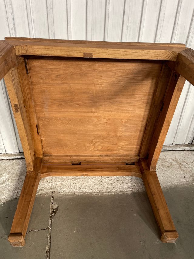 Mesa centro o auxiliar de madera maciza 80x80x55