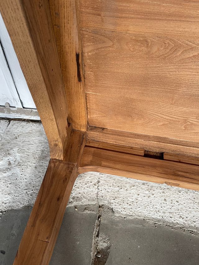 Mesa centro o auxiliar de madera maciza 80x80x55