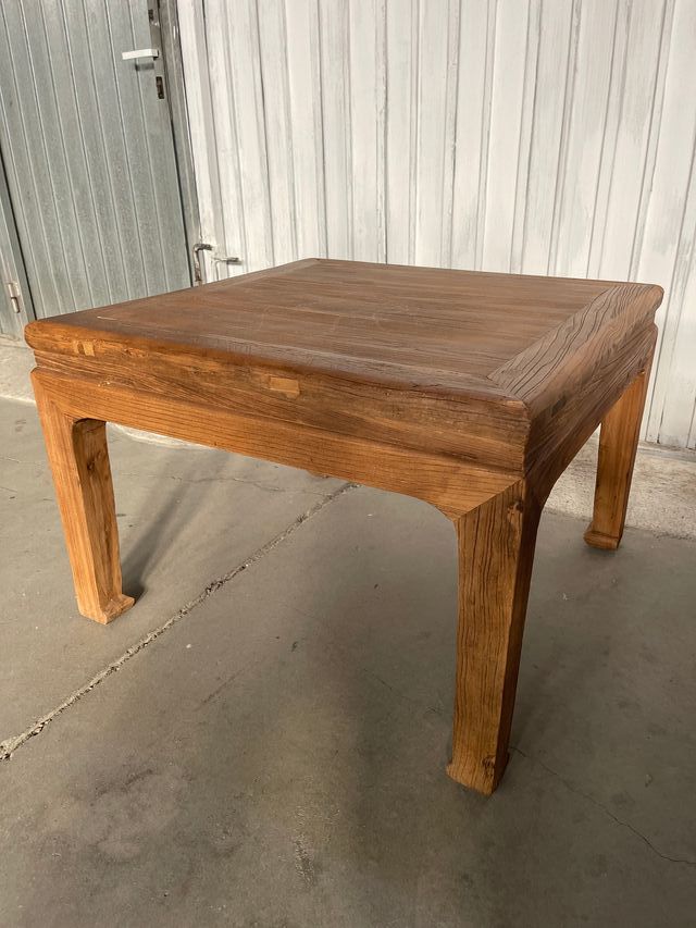 Mesa centro o auxiliar de madera maciza 80x80x55