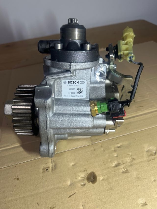 Pompa iniezione carburante