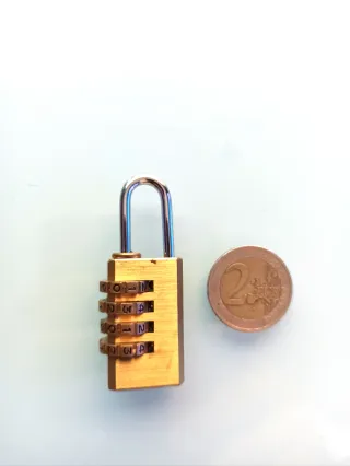 Candado combinación 4 dígitos dorado