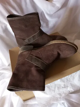 Stivaletti invernali in camoscio