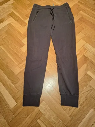 Pantalones chándal Adidas grises