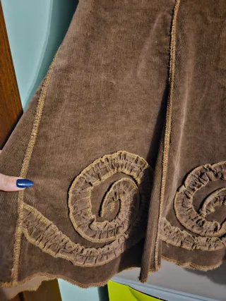 Gonna Joyxtin marrone a coste