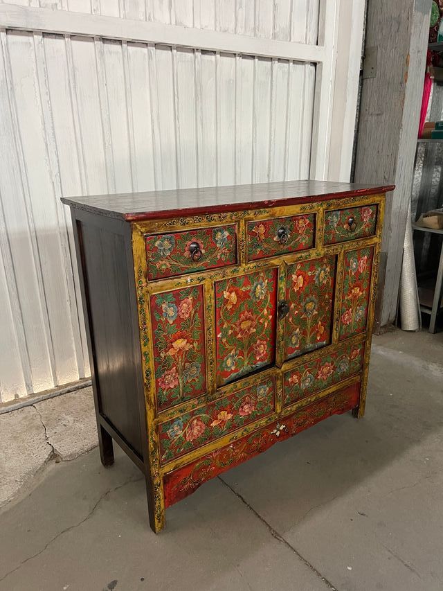 Cómoda tibetano restaurado madera pintada a mano