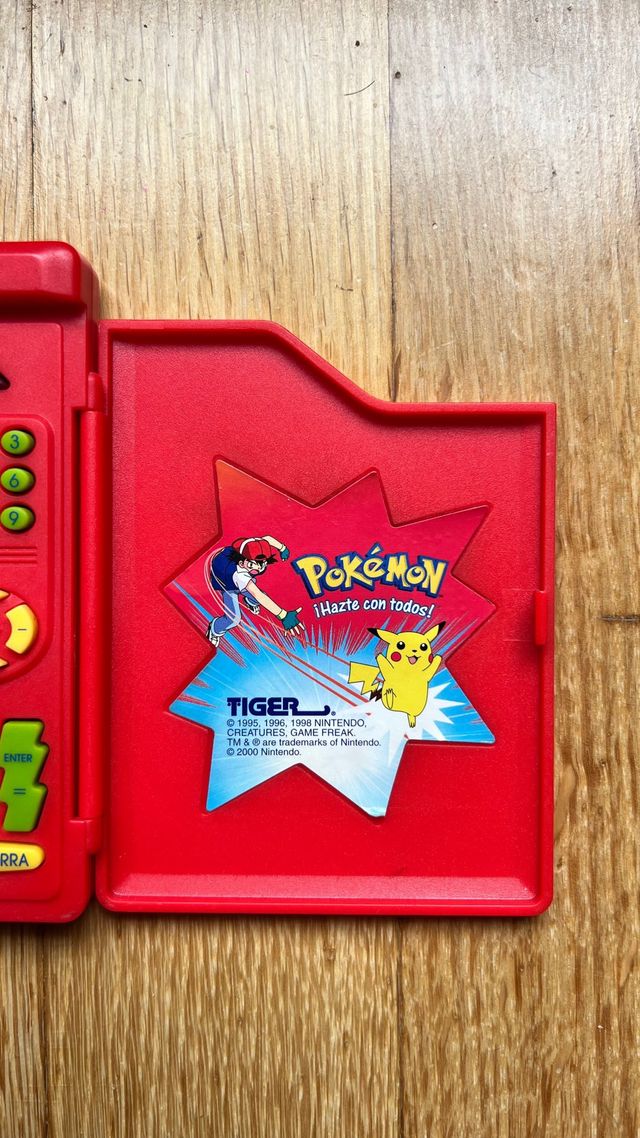 POKEDEX POKEMON TIGER ELECTRONICS