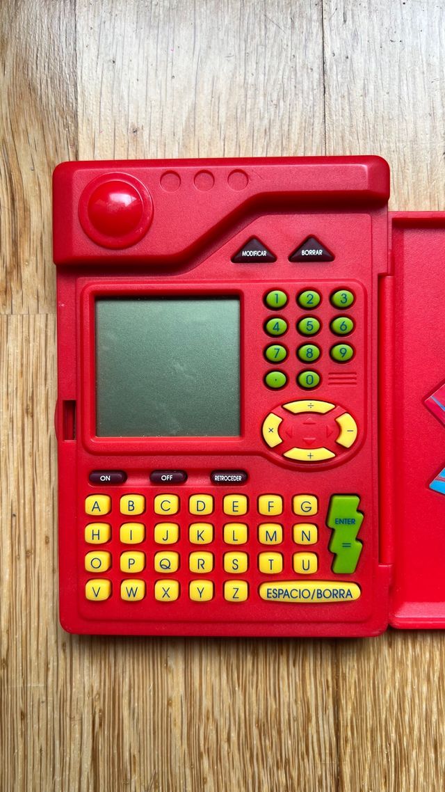 POKEDEX POKEMON TIGER ELECTRONICS