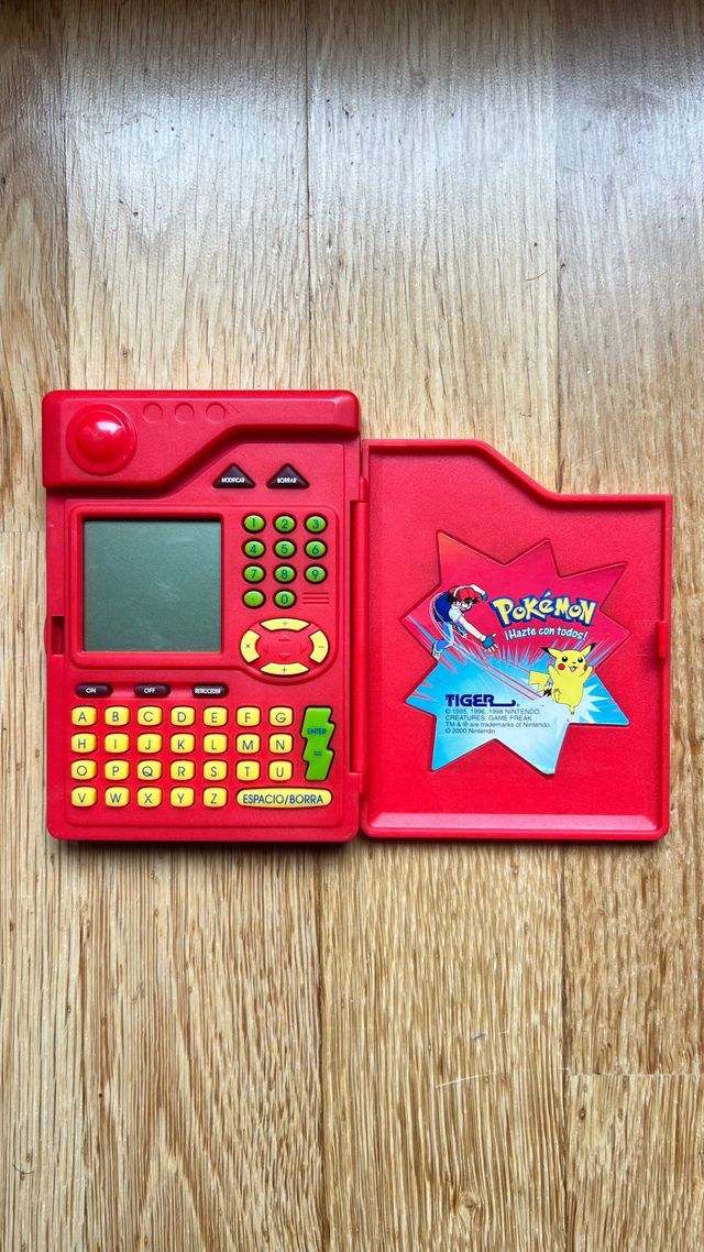 POKEDEX POKEMON TIGER ELECTRONICS