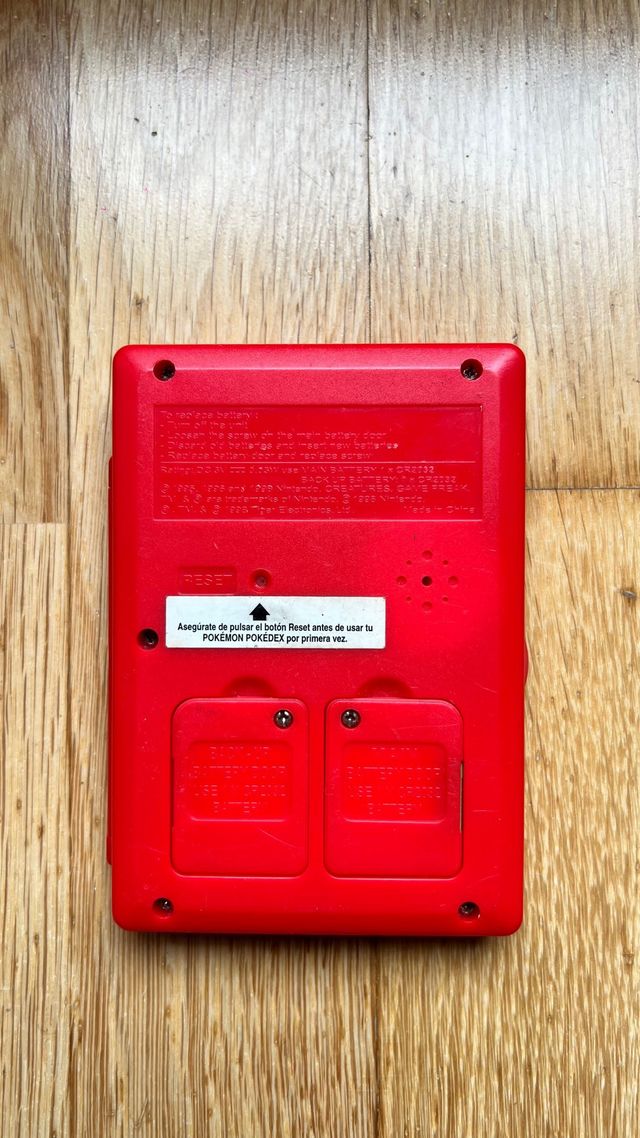 POKEDEX POKEMON TIGER ELECTRONICS