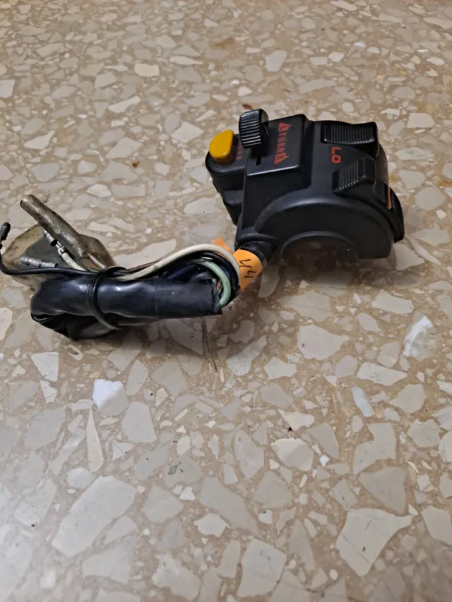 ‼️HAGO ENVIO‼️ Piña luces mbx en perfecto estado