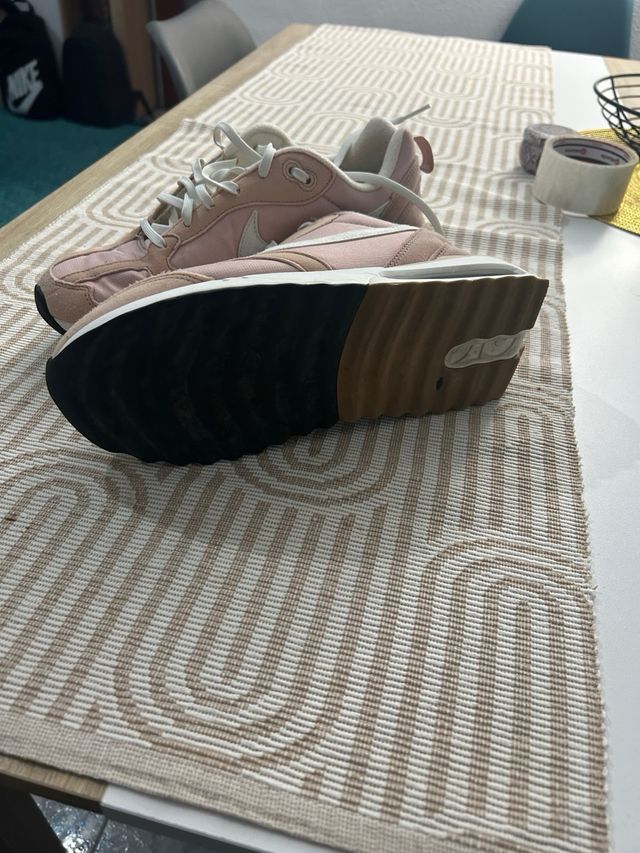 Zapatillas Nike Rosa y Blanco