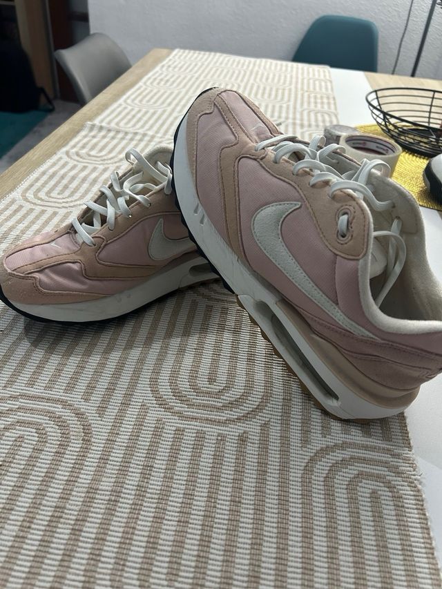 Zapatillas Nike Rosa y Blanco