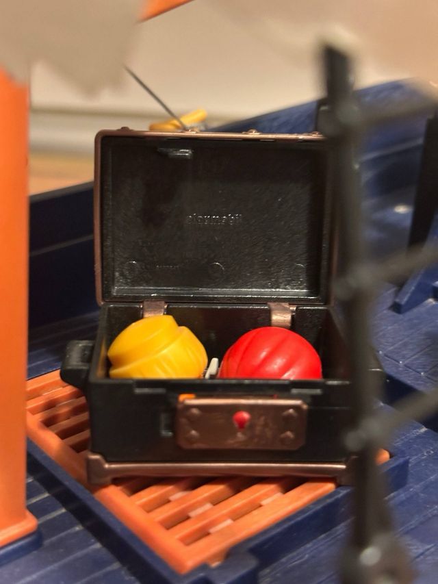 Barco Pirata Playmobil con Esqueleto y Cañón