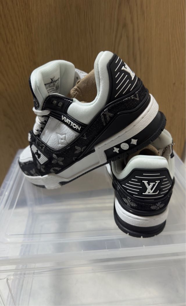 Louis Vuitton LV Trainer Zapatillas Negras Blancas