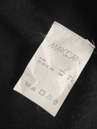 Traje Marc Cain negro chaqueta y falda