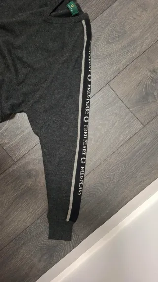 Jersey Fred Perry Vintage Logo Tape Gris