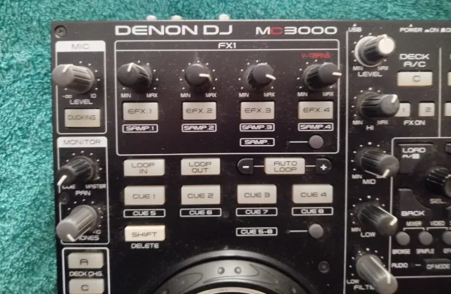 Controladora DJ Denon MC3000 mas Pre Ampli Phono.