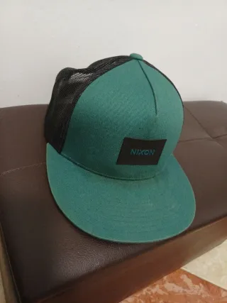 Gorra Nixon Plana Malla Verde Negra