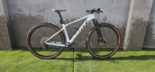 Bicicleta Scott Scale 930 2024