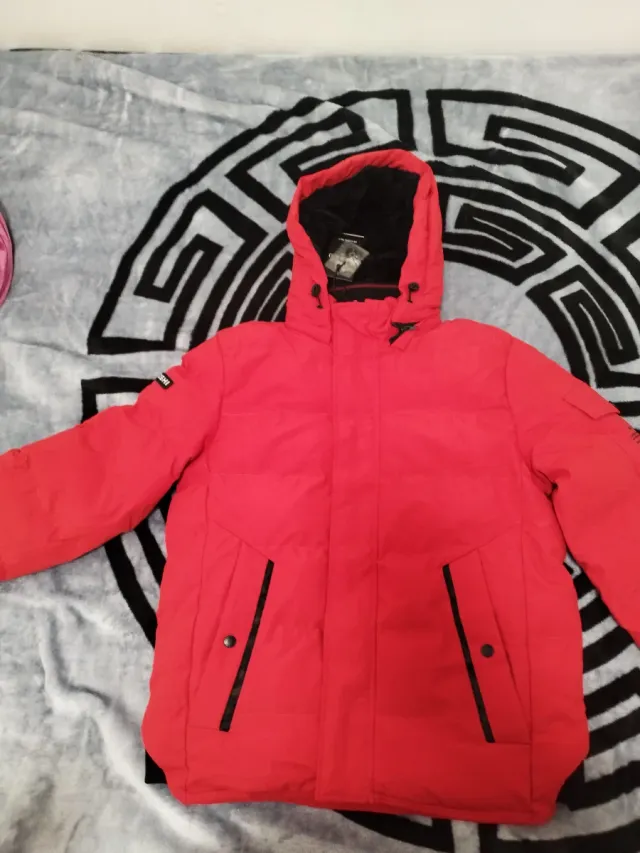 Chaqueta ROSHI Roja unisex