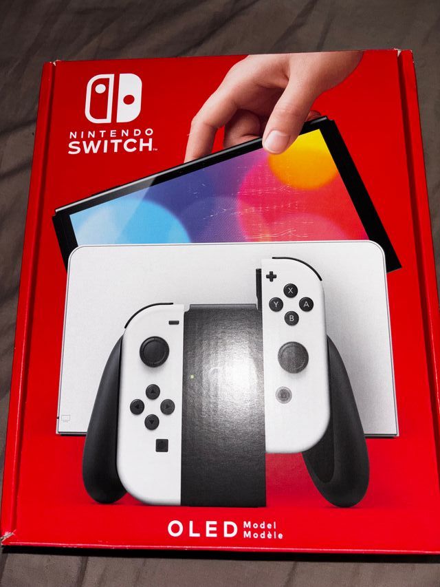 Nintendo Switch OLED Blanca y Negra