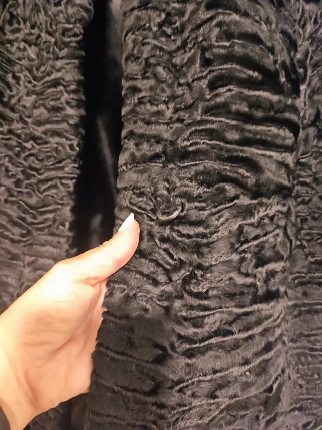 Abrigo Astracán Vintage Negro