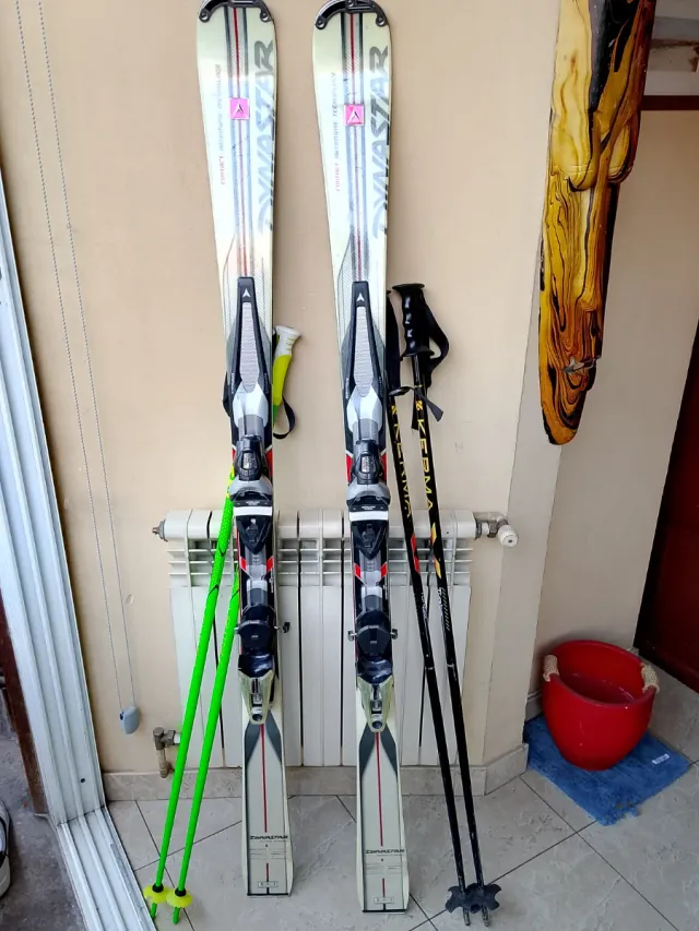 Esquís Dynastar Negro