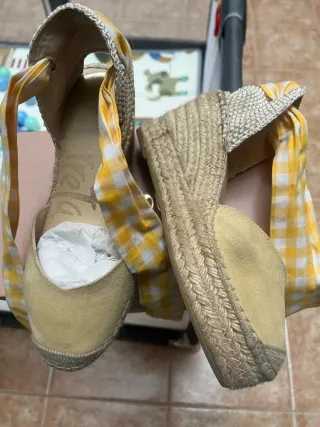 Sandalias cuña esparto lazo amarillo