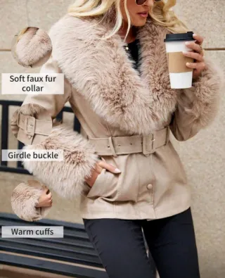 Abrigo beige con cuello y puños de pelo