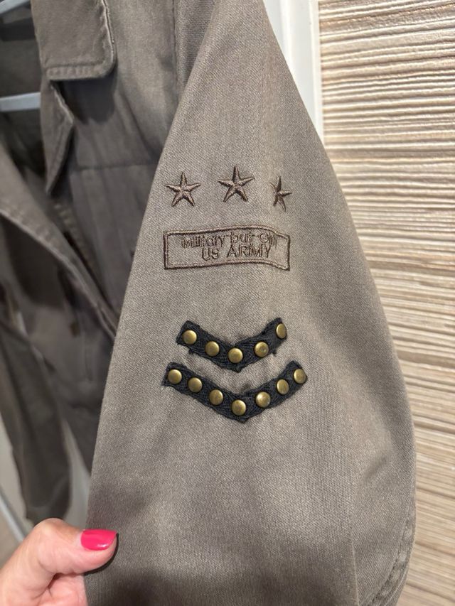 Chaqueta verde militar