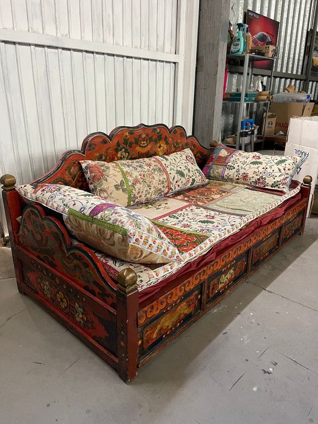 Cama antigua tibetano