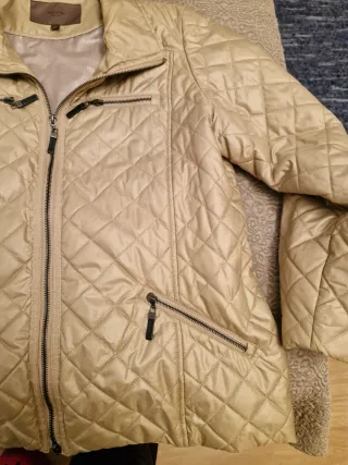 Chaqueta acolchada beige mujer Cortefiel talla XXL