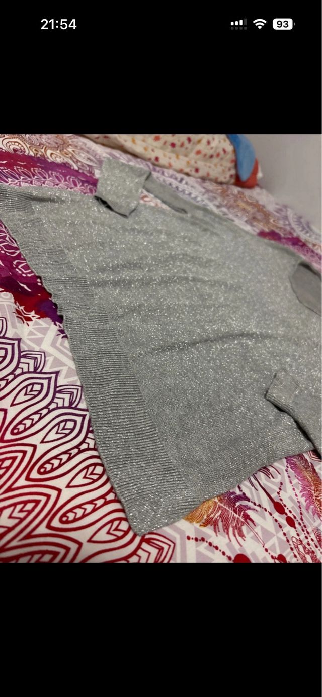 Camisa plateada brillante