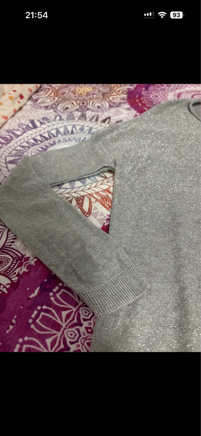 Camisa plateada brillante