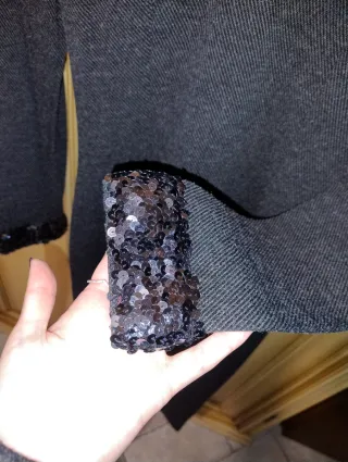 Vestito grigio con paillettes taglia M