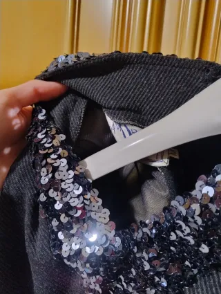 Vestito grigio con paillettes taglia M