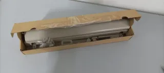 Barra armadio Ikea beige/bianco in metallo